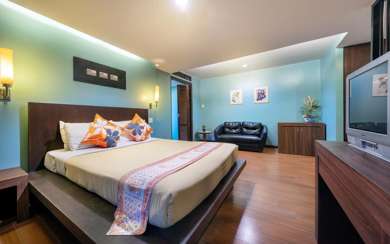 The Jomtien Twelve Hotel Exterior photo