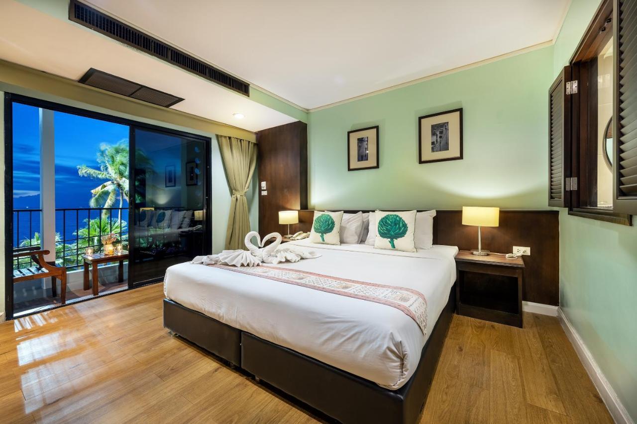 The Jomtien Twelve Hotel Exterior photo