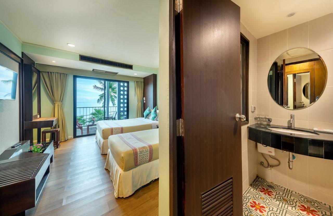 The Jomtien Twelve Hotel Exterior photo