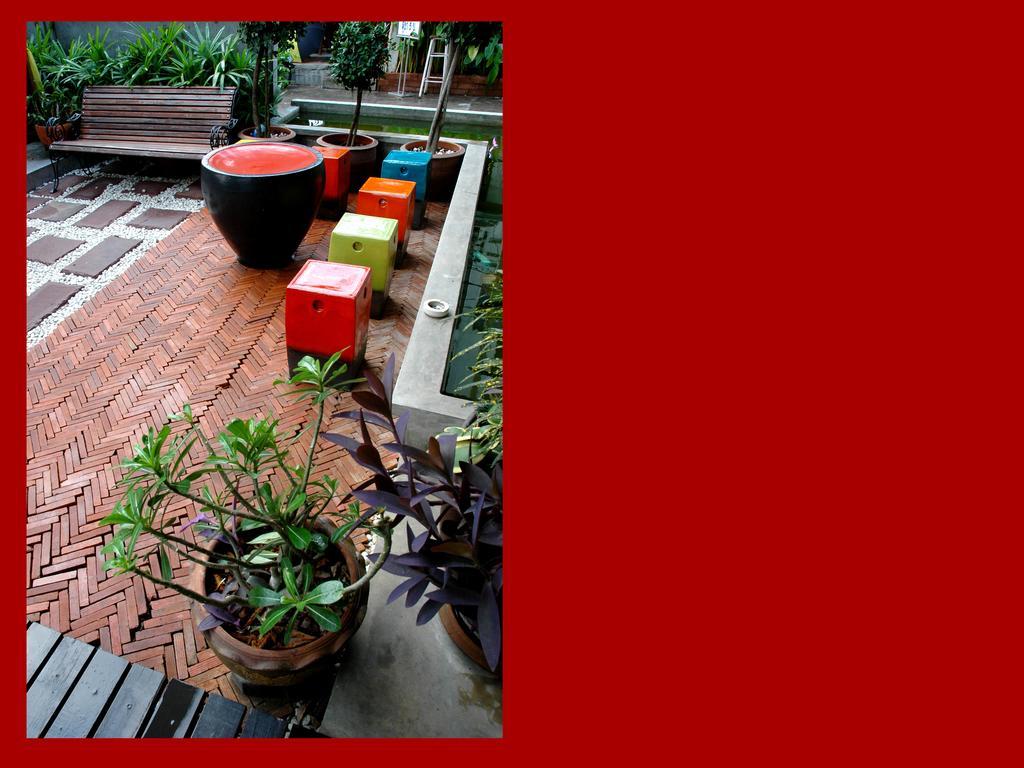 The Jomtien Twelve Hotel Exterior photo