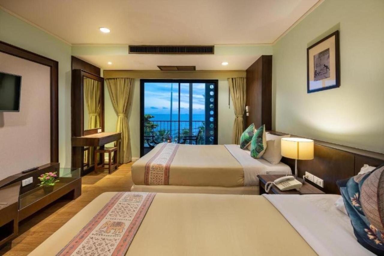 The Jomtien Twelve Hotel Exterior photo