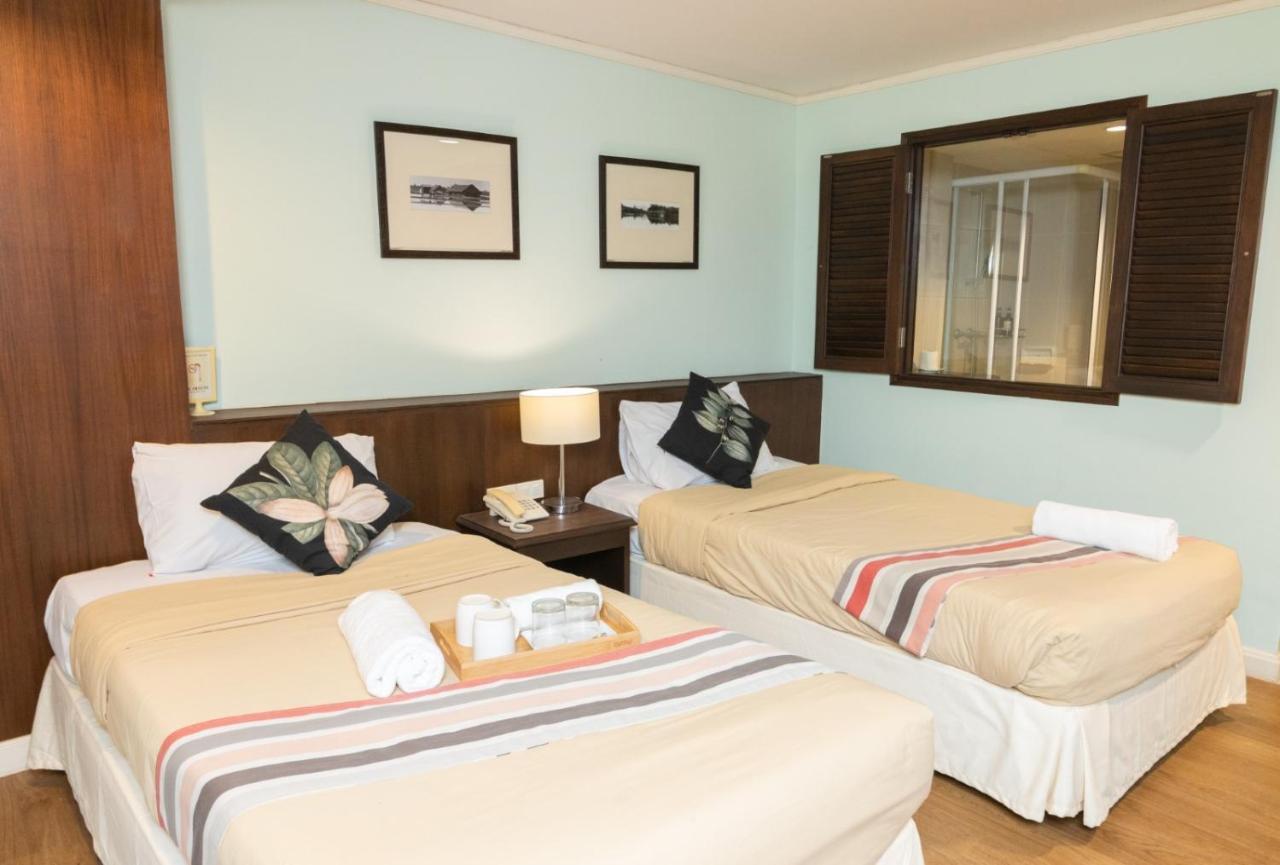The Jomtien Twelve Hotel Exterior photo