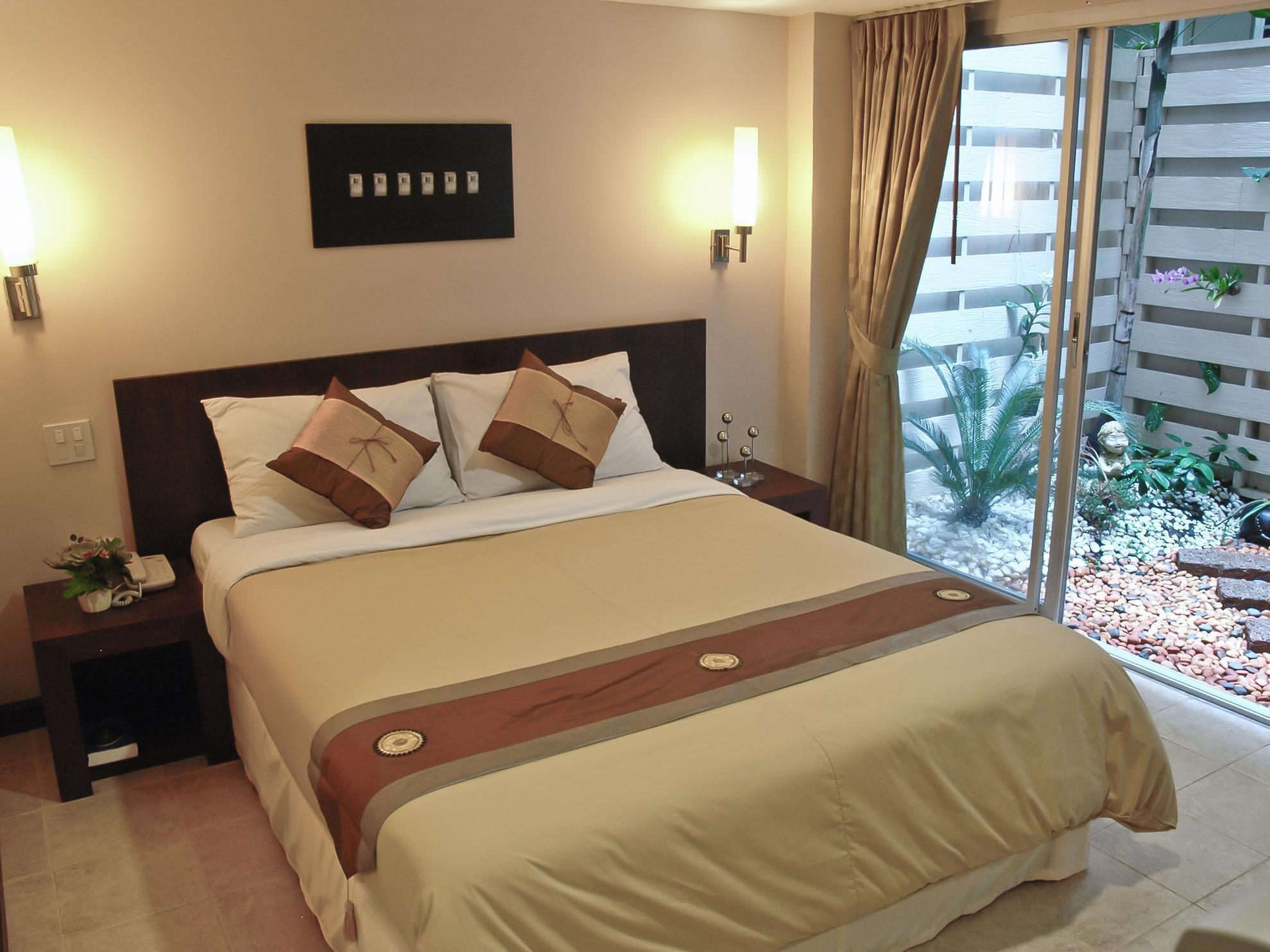 The Jomtien Twelve Hotel Exterior photo