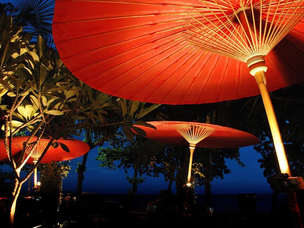 The Jomtien Twelve Hotel Exterior photo